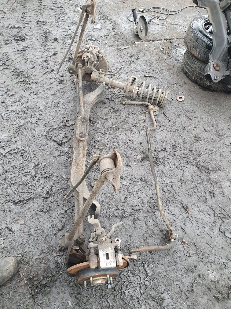 фото №1, Амортизационная стойка задняя rh амортизатор hyundai coupe 2.0