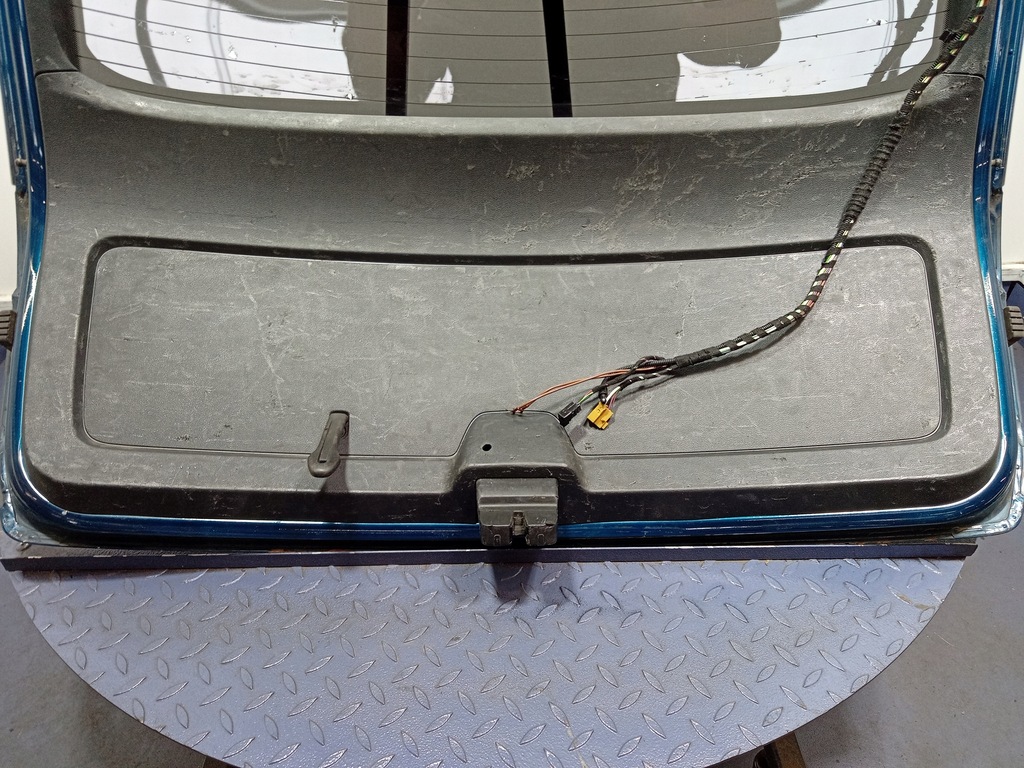 фото №4, Skoda octavia iii kombi кришка багажника багажника задня lw5q