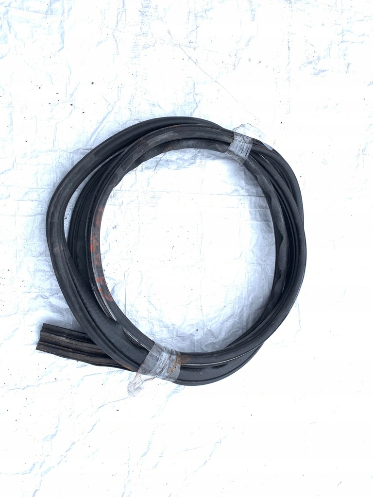 фото №1, Прокладка двері правий перед iveco daily 06-11