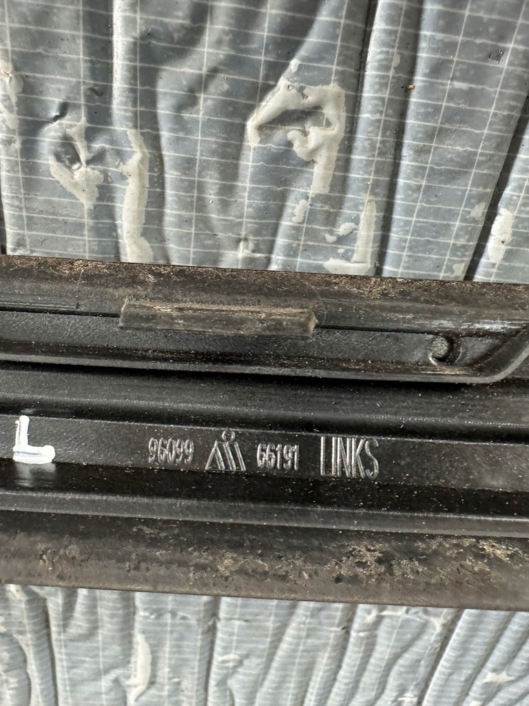 фото №10, Молдинг скло лобове ліва citroen ds5 evgc 9609866191