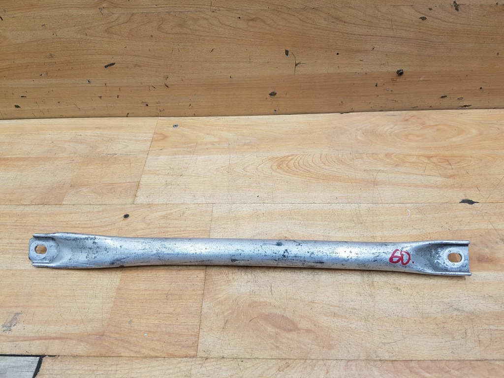 фото №1, Розпірка чашка ліва bmw 5 f10