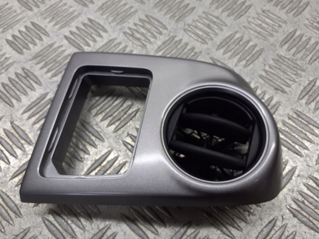 фото №1, Решётка обдув левая toyota matrix 1.8vvti x