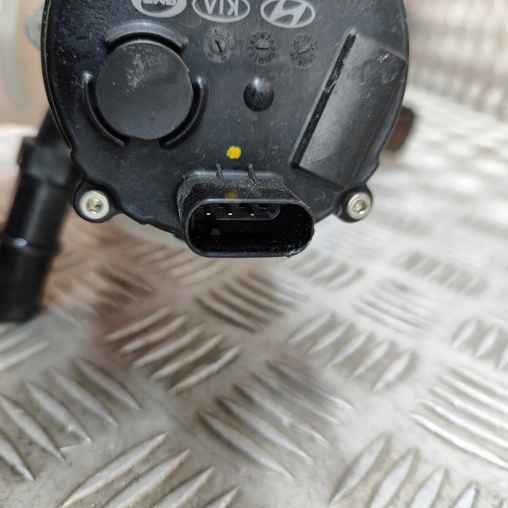 фото №8, Kia niro 2023 бак расширительный охлаждающая жидкость