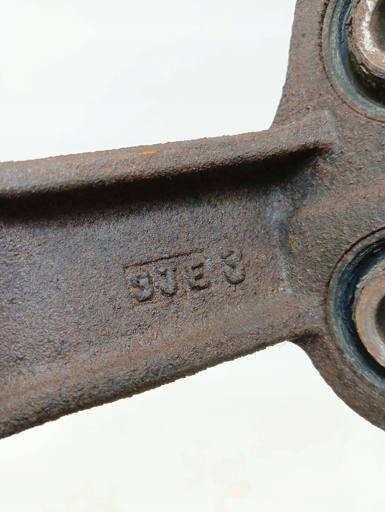 фото №9, Honda legend ii coupe ka8 94 кронштейн опора кронштейн коробки передач 3,2 b