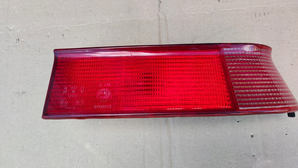 Купити Alfa romeo 164 лампа задня права.
