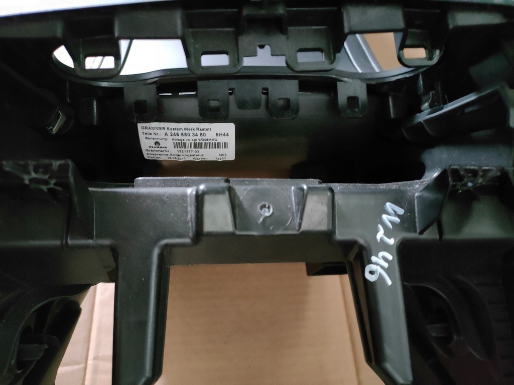 фото №9, Mercedes w246 туннель подлокотник eu