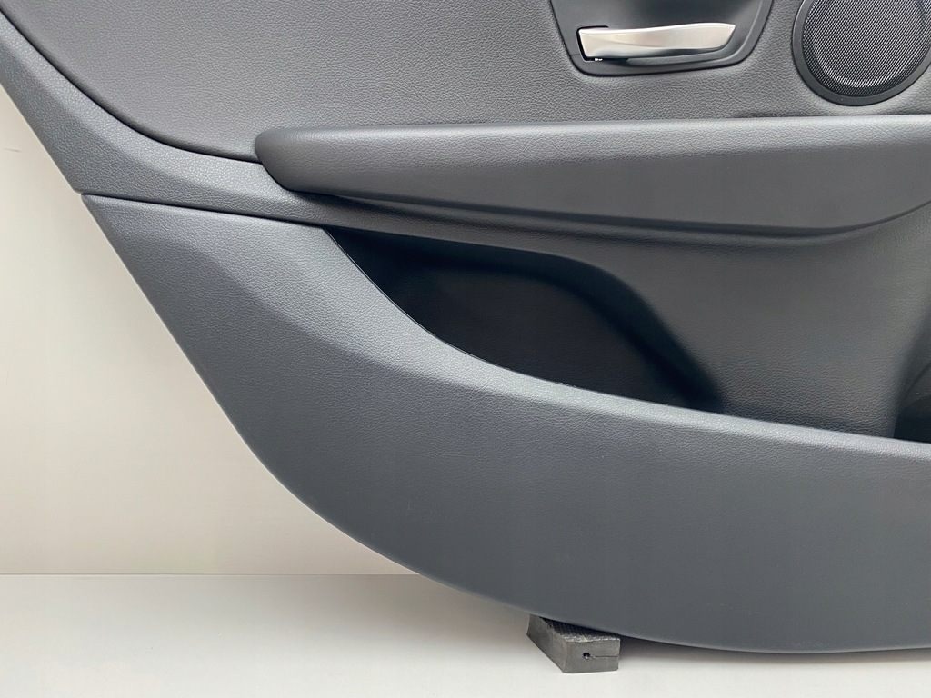 фото №5, Bmw 2 f46 обшивка обивка дверь piano led