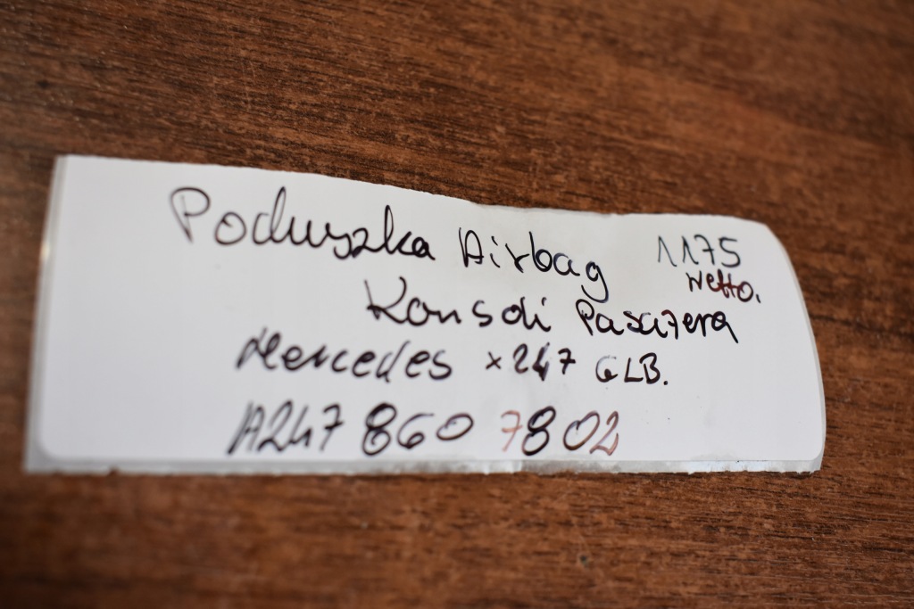 фото №4, Подушка подушка безопасности пассажира консоли mercedes glb x247 1