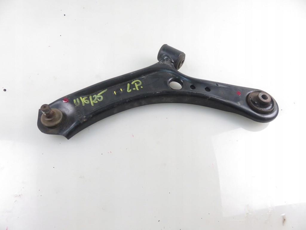 фото №1, Рычаг передний левый fiat sedici 107907