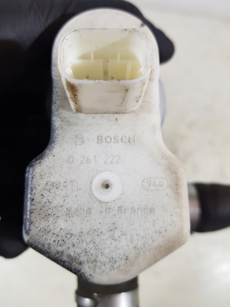 Купити Датчик тиску паливної  0261222 volvo xc60 1 08-13 3.2b awd b6324s