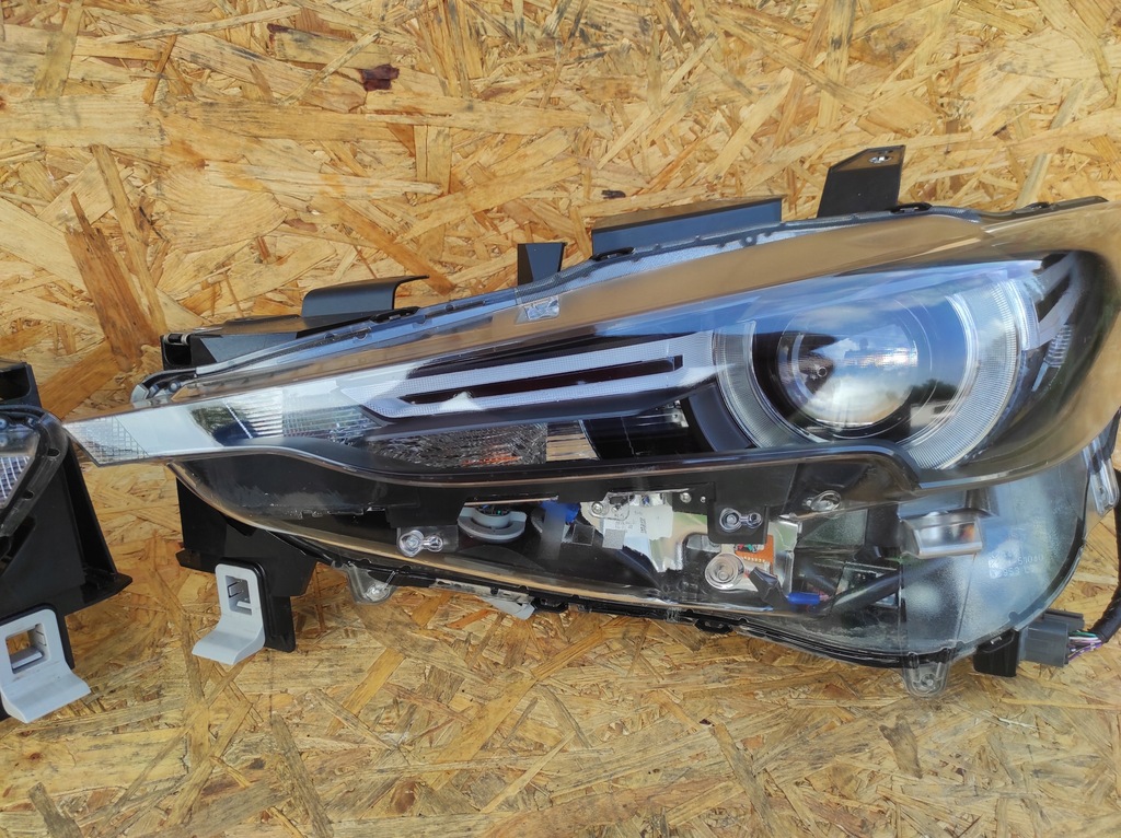 фото №8, Лампа передняя правая левая mazda cx5 ii k124-51030 k124-51040