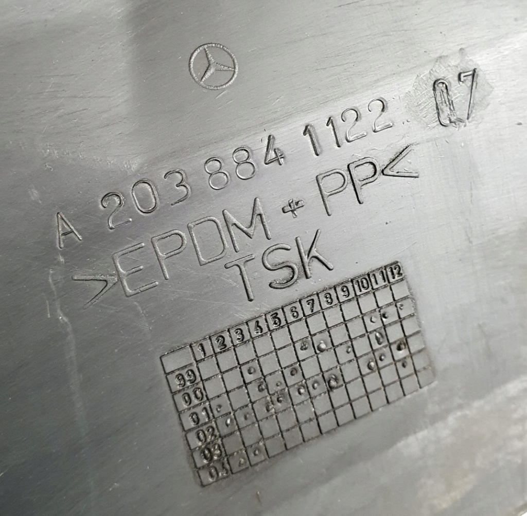 фото №3, Підкрилок лівий перед частина задня mercedes w203