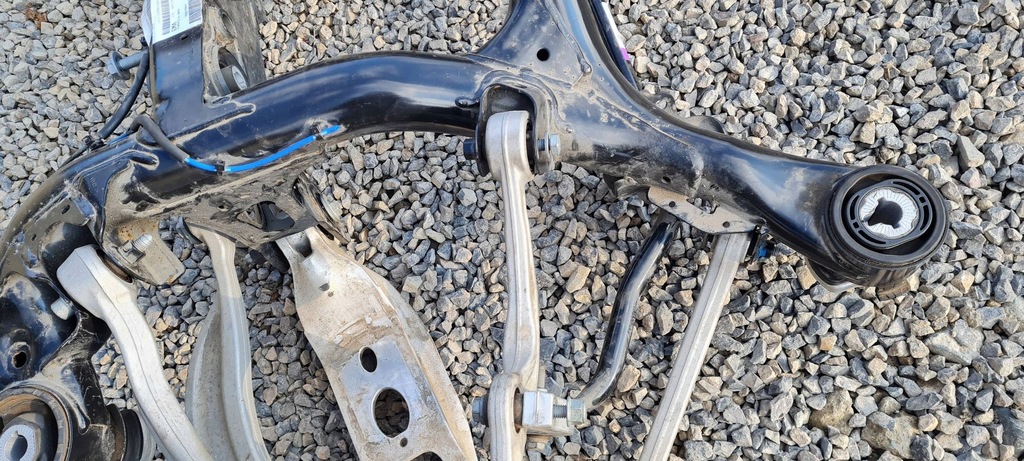 фото №16, Sq8 4m rsq8 підрамник балка підрамник підрамник підвіска задня пневматика sq7 4m q7