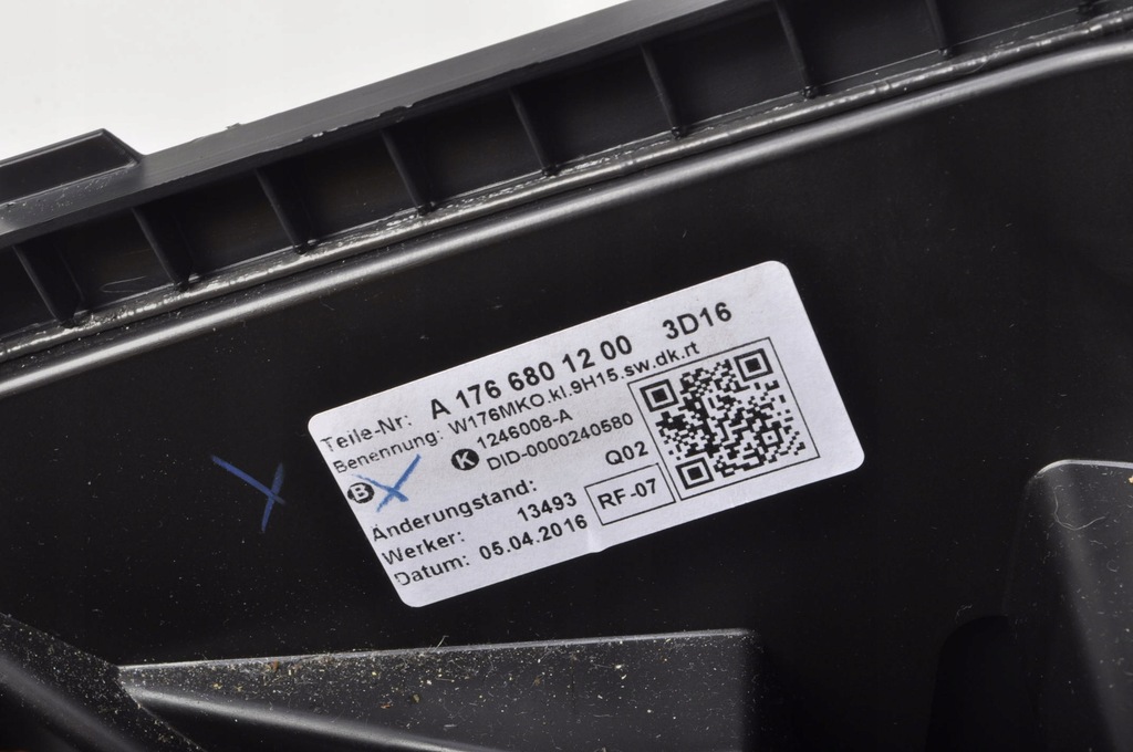 фото №9, Mercedes x117 w117 туннель средний подлокотник