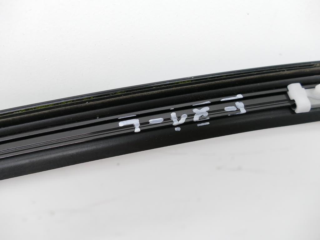 фото №10, Bmw 1 e81 m-pakiet молдинг кузовна czarna ліва