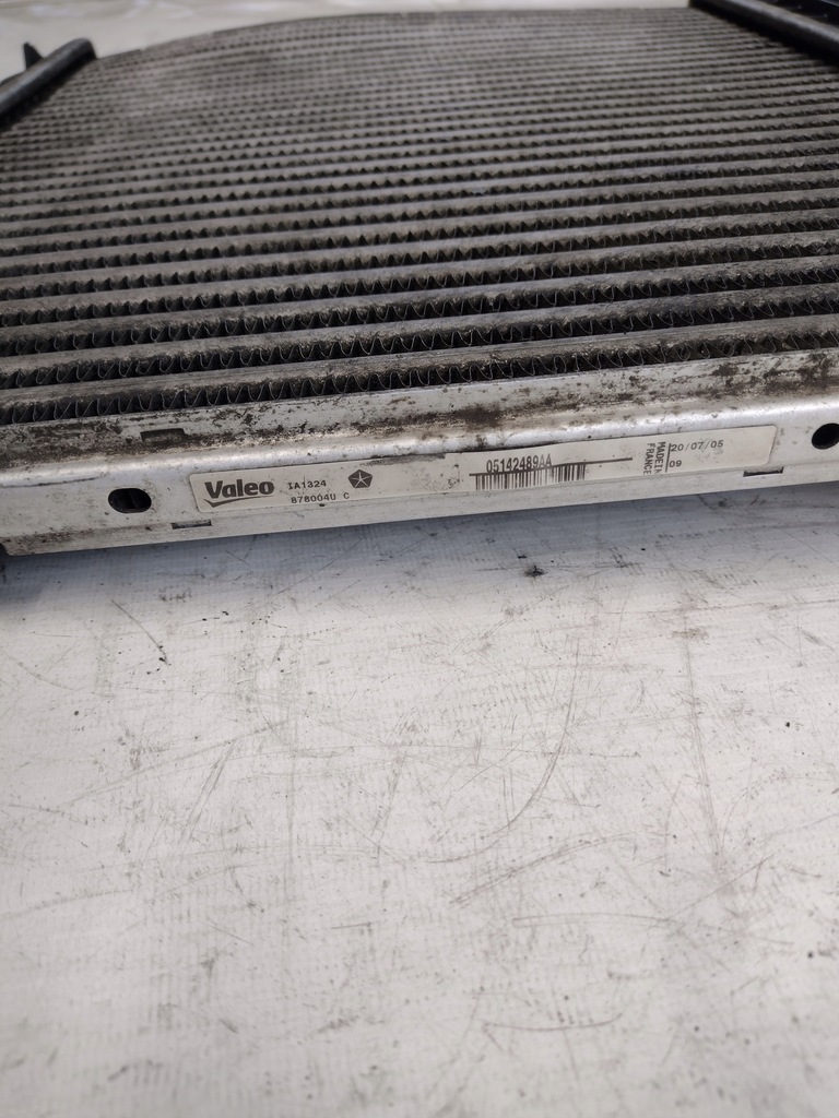 фото №9, Интеркулер chrysler voyager iv 2,8 crd 150 km 05142489aa