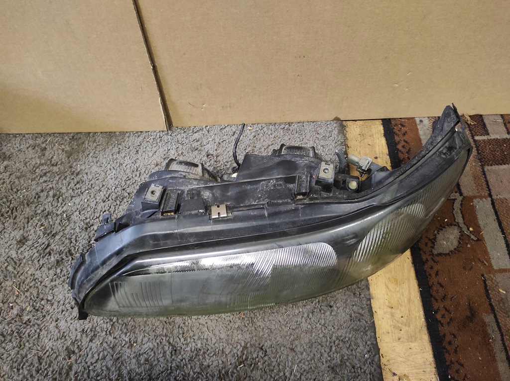 фото №7, Лампа передняя перед левая volvo v70 ii europa 89006878