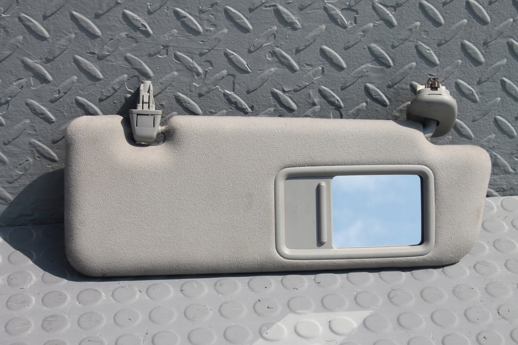 фото №1, Козырёк защита правая toyota prius iii 09-15