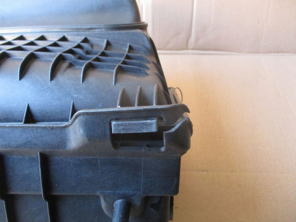 фото №6, Корпус фільтра повітря maserati granturismo