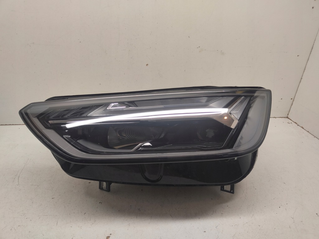 Купити Audi q5 рестайлінг  80 a фара ліва перед full led 80a941033f