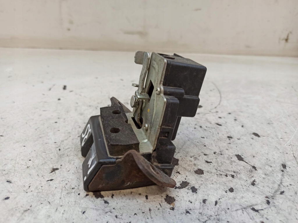 фото №5, Hyundai ix35 замок кришки багажника 81230-2s000