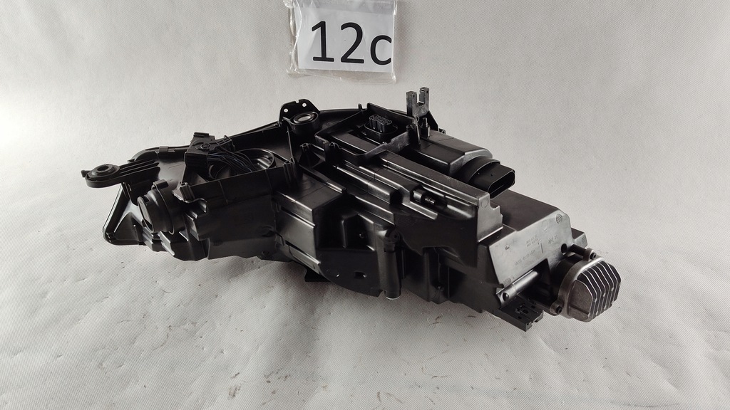 фото №8, Audi a4 b9 full led левый фара лампа левая 8w0