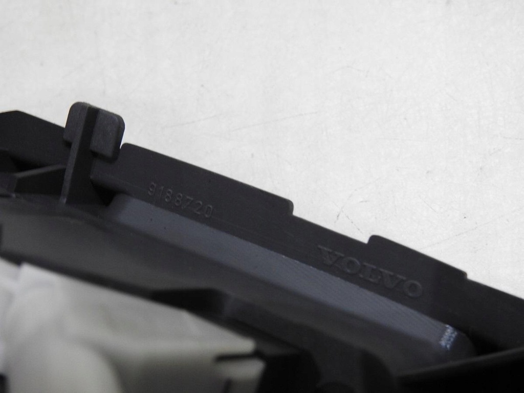 фото №8, Ручка замок спинка левый volvo s60 i