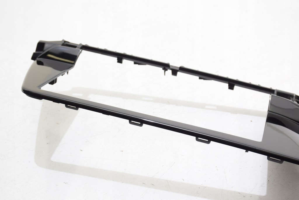 фото №10, Vw golf viii 8 рамка спидометра приборы радио dekor молдинг piano black