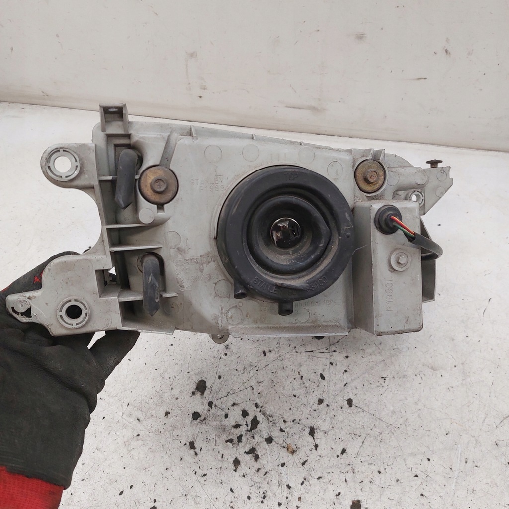 фото №11, Mazda premacy fl лампа ліва передня stanley p1989