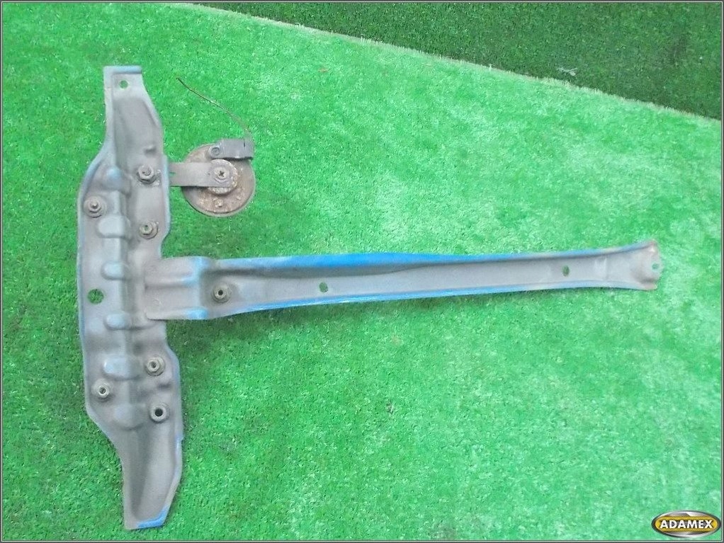 фото №4, Toyota hiace iv 2.4d 00r - усилитель кронштейн