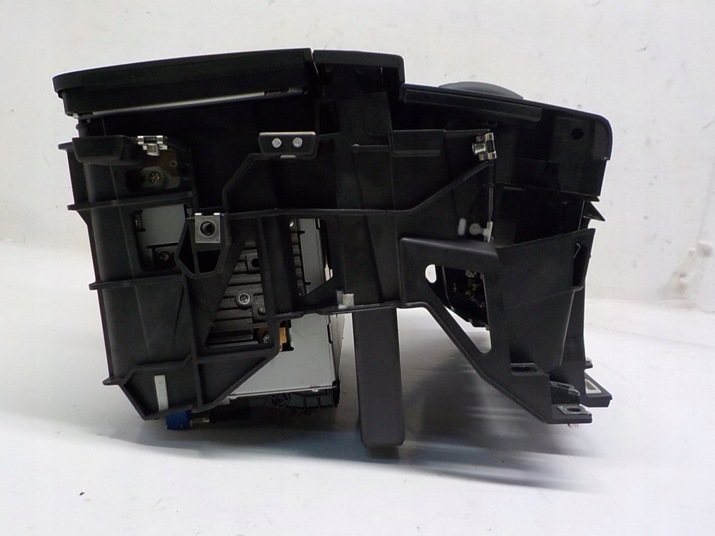 фото №7, Audi a3 ii 8p консоль середня 8p0035192q 8p0820043ag