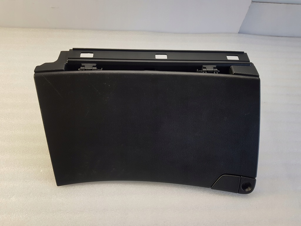 фото №1, Hyundai i40 бардачок полиця пасажира 84543-3z000