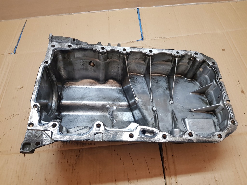 Bmw mini cooper поддон масляная 7811592 Оригинал