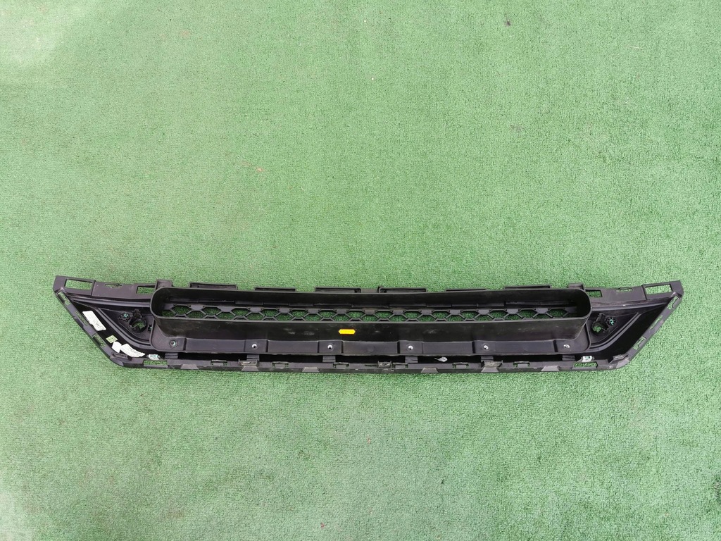 фото №10, Решётка средняя бампера перед передний впуск maserati grecale 670170802