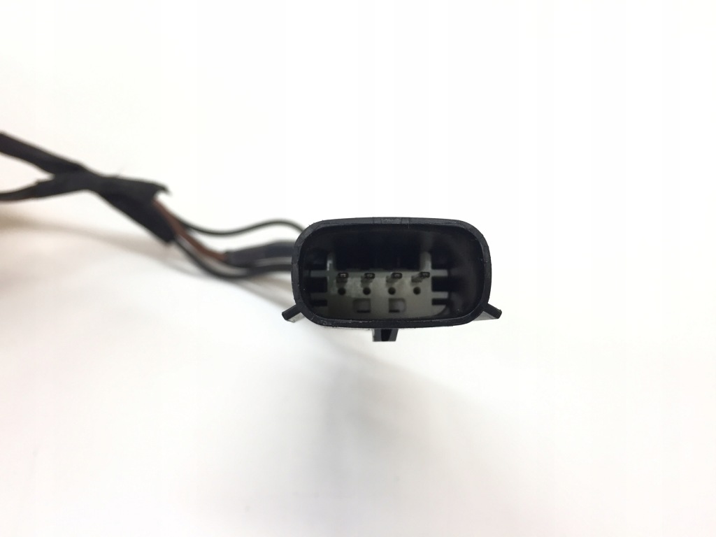 фото №2, C3 aircross цоколь лампы правый задняя