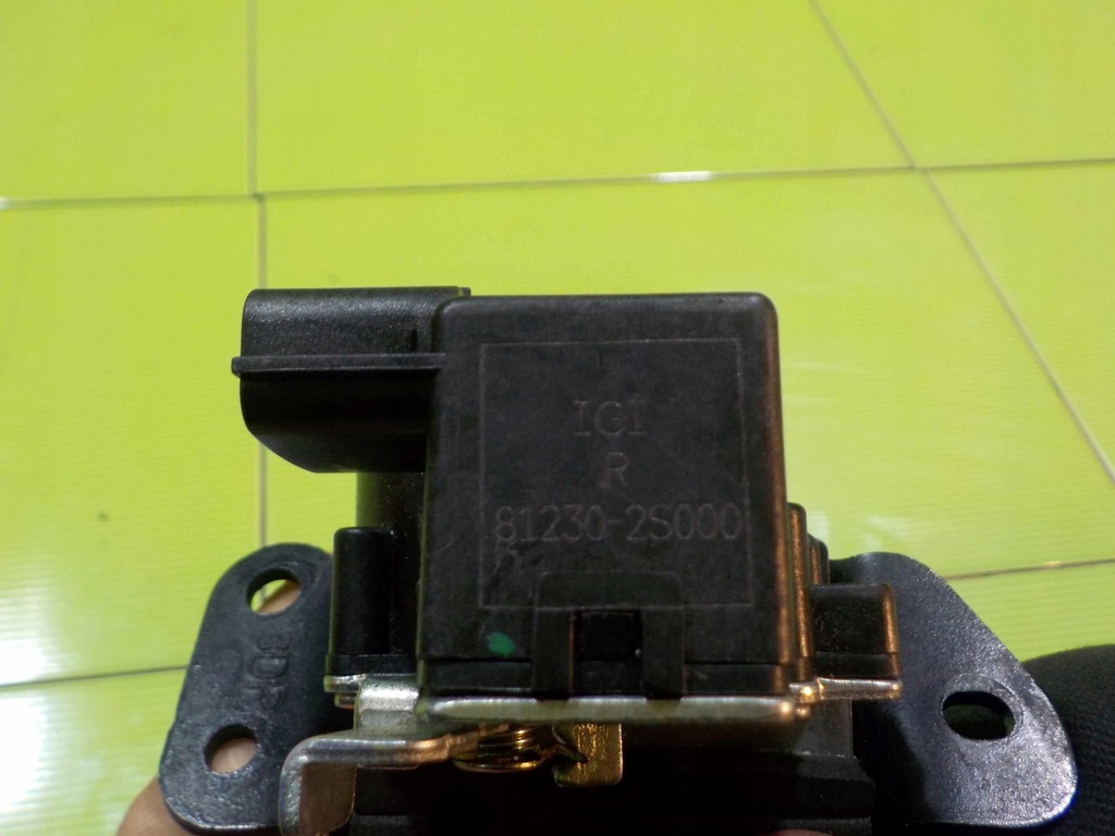 фото №9, Hyundai ix35 i 13r 5d замок крышки задняя 81230-2s000