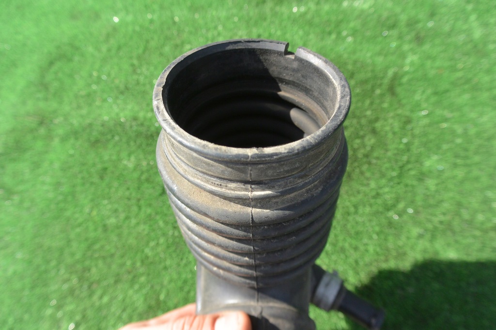 фото №5, Шланг впускной воздуха 2.5 d nissan navara d22