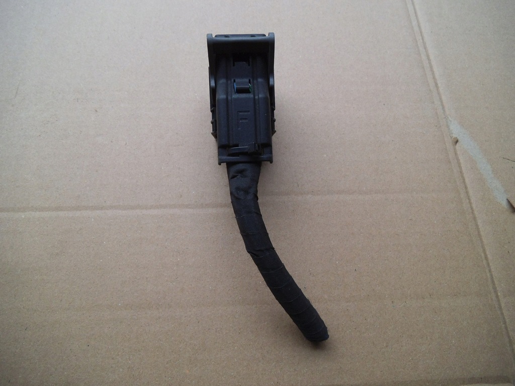 фото №1, Mercedes cla117 штекер компьютер a0265458726