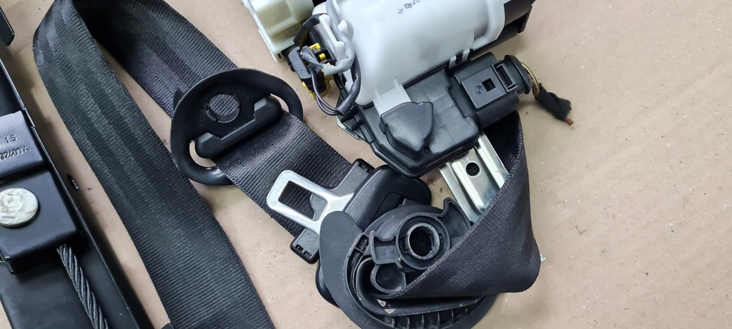 фото №10, S3 8v sedan a3 pas безпеки лівий перед натягувач 8v5857705h