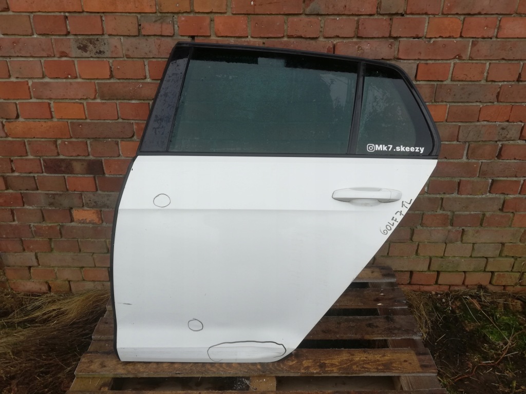 Купить Дверь задние левая vw golf vii 12-17