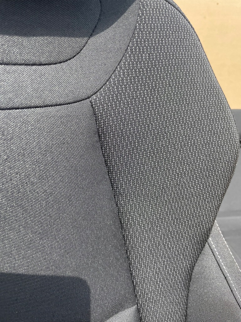 фото №5, Сиденья заднее сиденье skoda karoq механический подогрев jak nowe оригинал