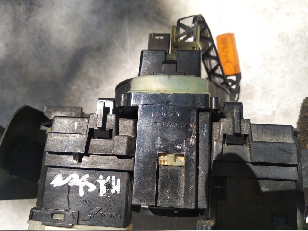 фото №9, Переключатель комбинированный рычаг лента renault master ii v7700354626