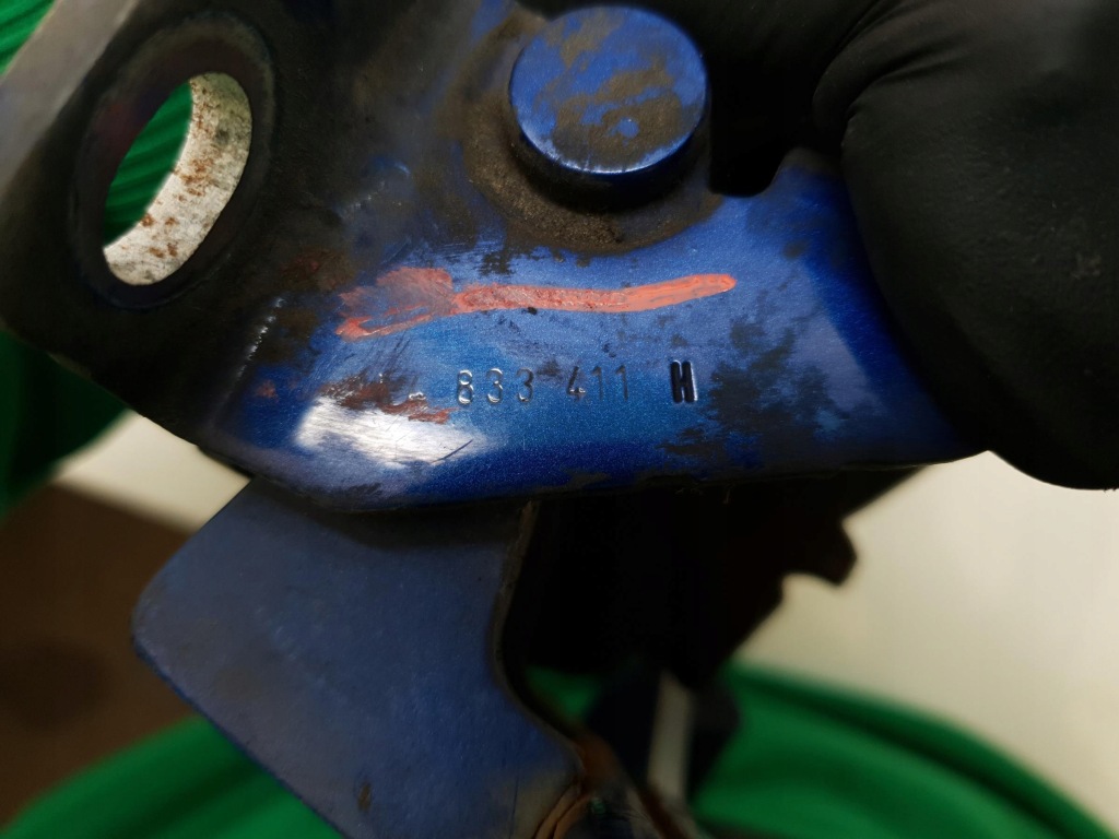 фото №7, Петлі двері лівий задня vw golf vi lr7l