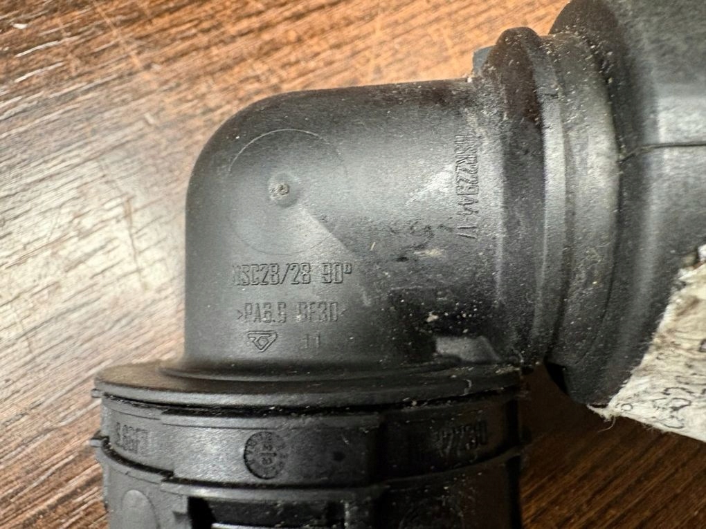 Шланг водяной турбонагнетателя toyota proace Недорого