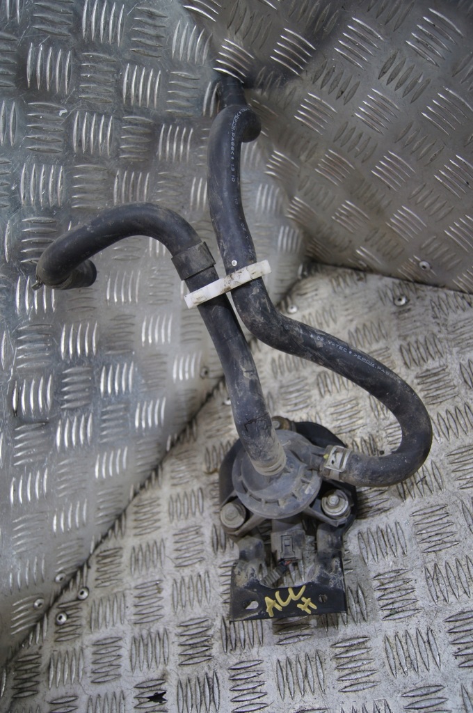 фото №1, Accord 2015 hybrid 2.0i насос wody