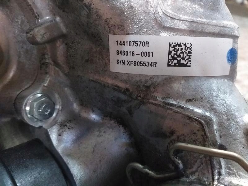 фото №7, Корпус фільтра оливи master iii 2.3 8201005235