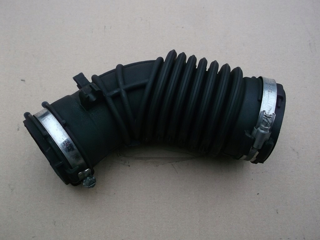 фото №2, Renault clio iv 4 1,5 dci труба шланг воздуха