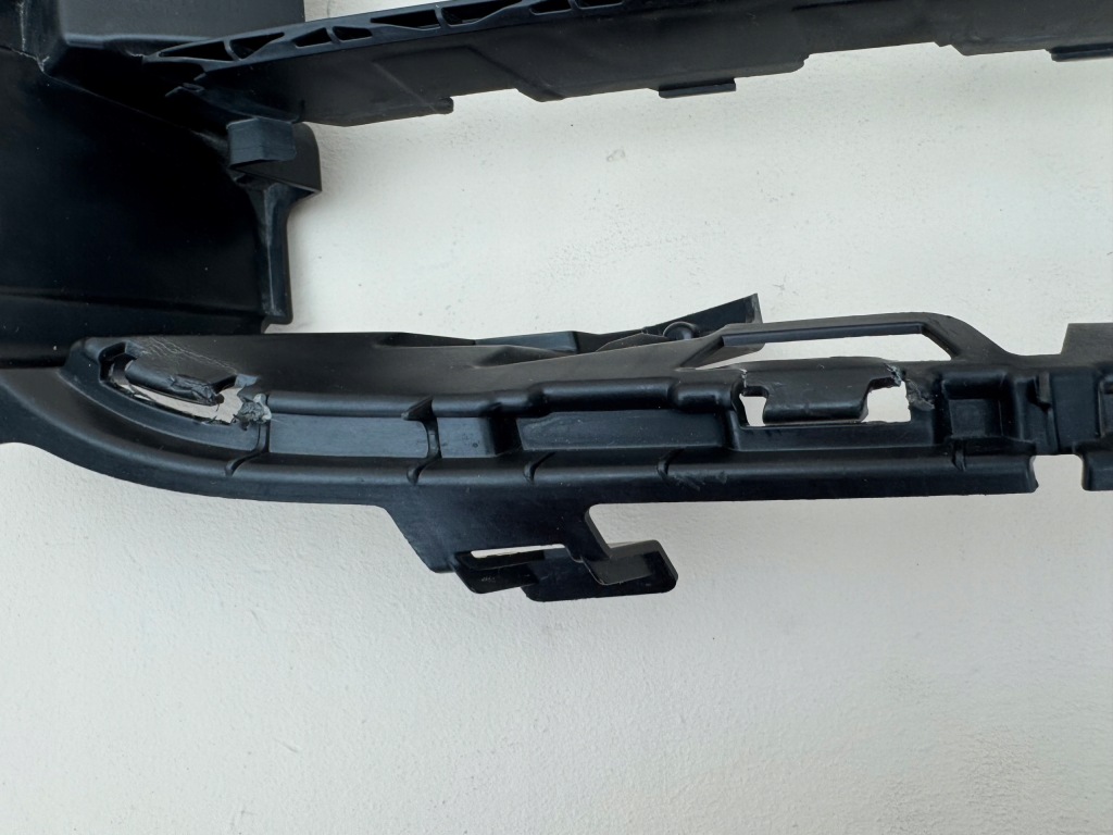 Porsche cayenne 3 3 17r- решітка заглушка бампера права перед 9y0807682 Оригінал