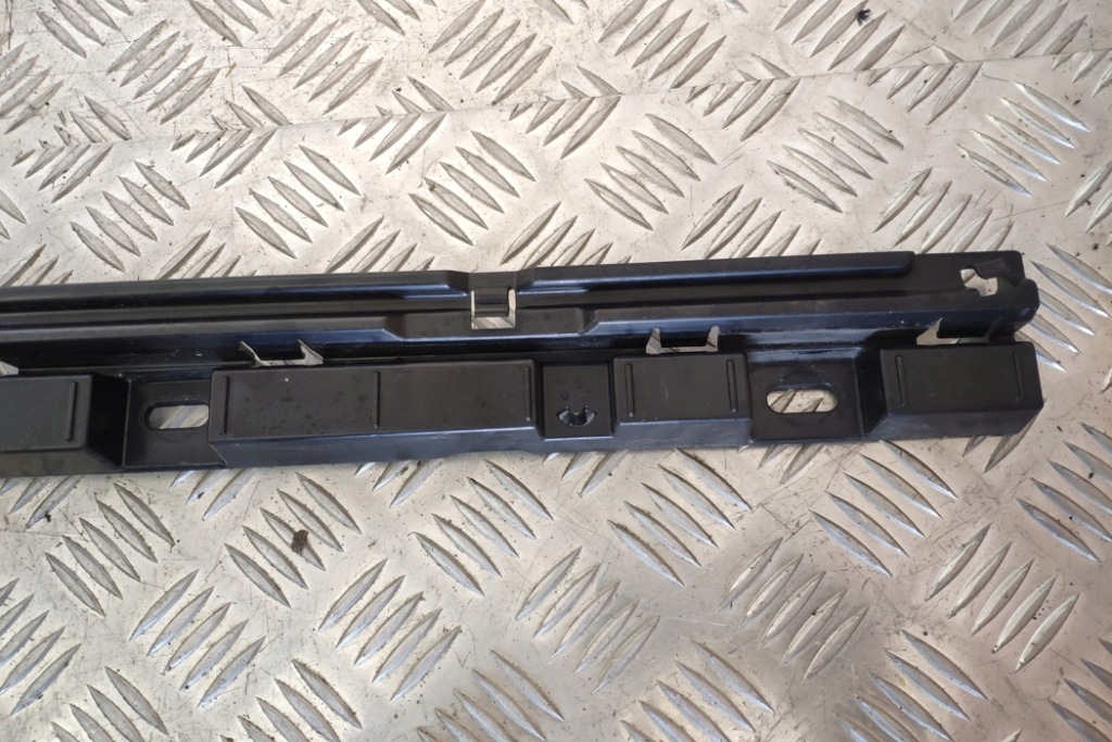 фото №7, Задние правое кронштейн порог bmw 7 f01, f02 7187102 4.4l бензиновый 298kw