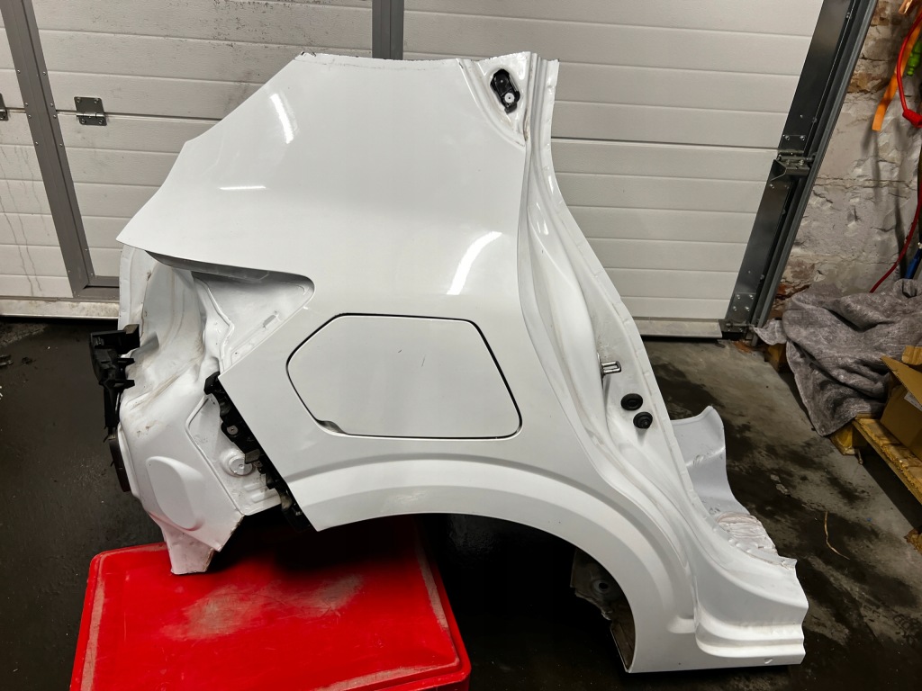 фото №1, Четверть крыло обшивка блок двигателя порог правый задняя dacia sandero 2023 iii 3